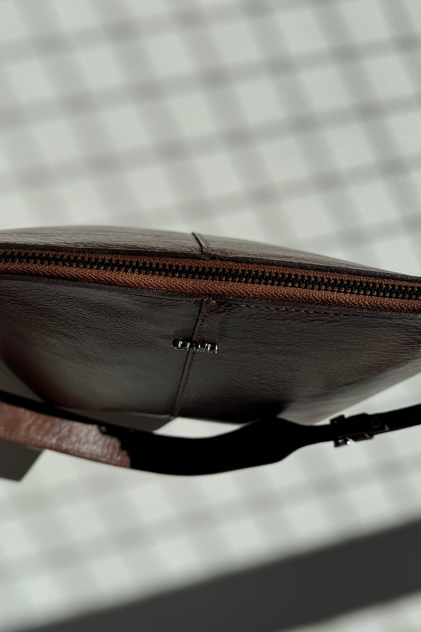 BOLSA CONCHA MAXI - choco