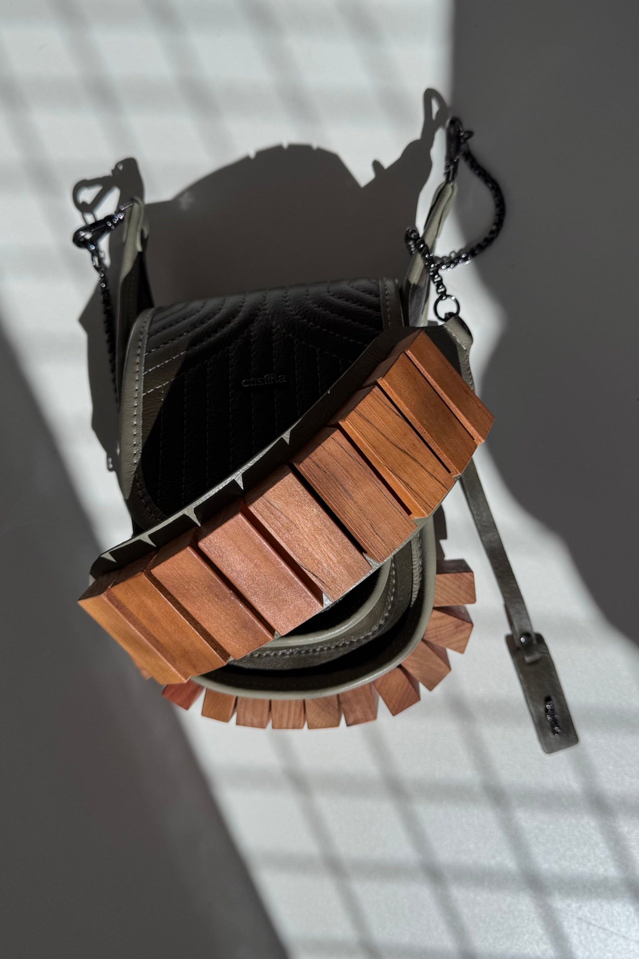 BOLSA RESTINGA NANO - couro aspen e army