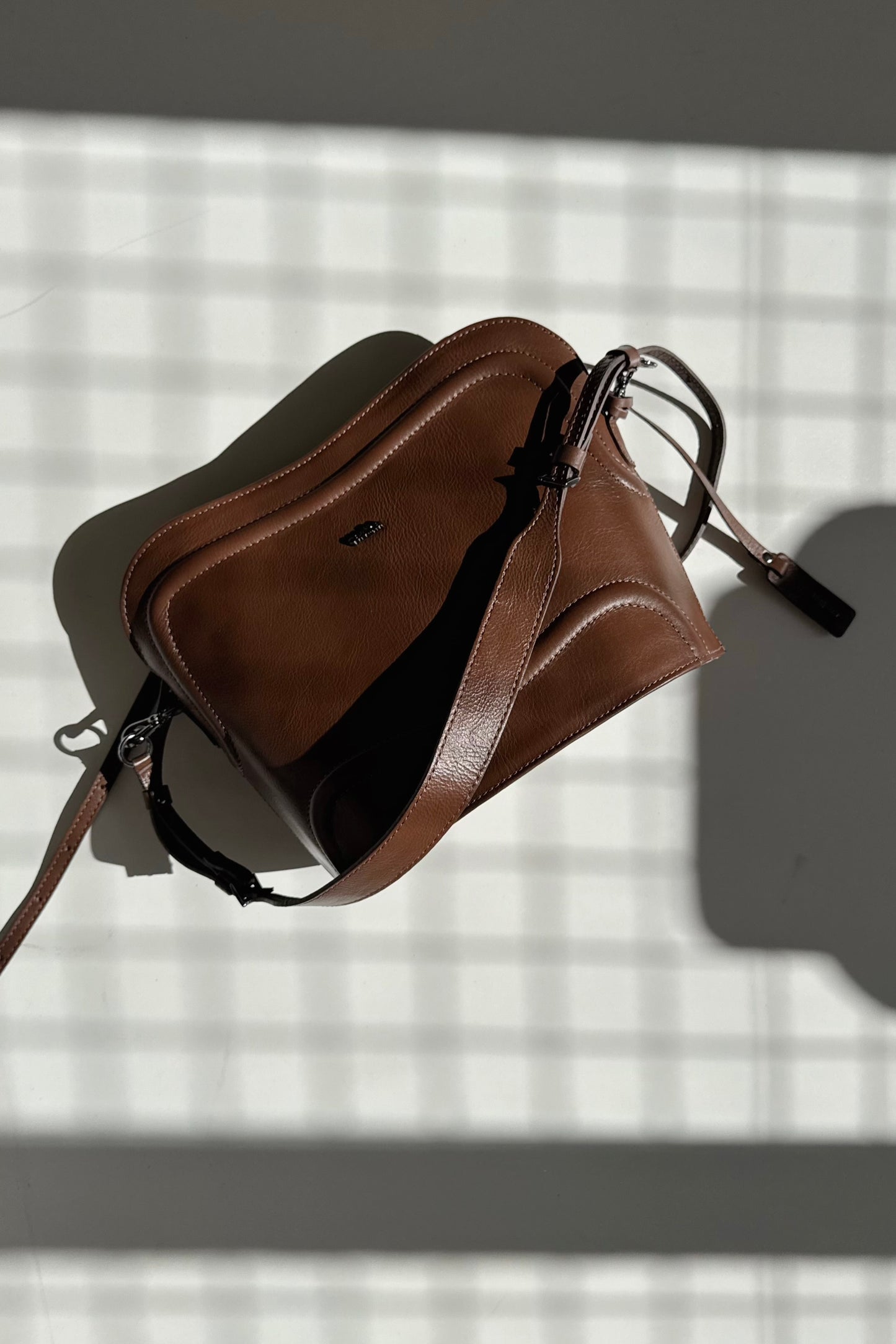 BOLSA LINHAS - choco