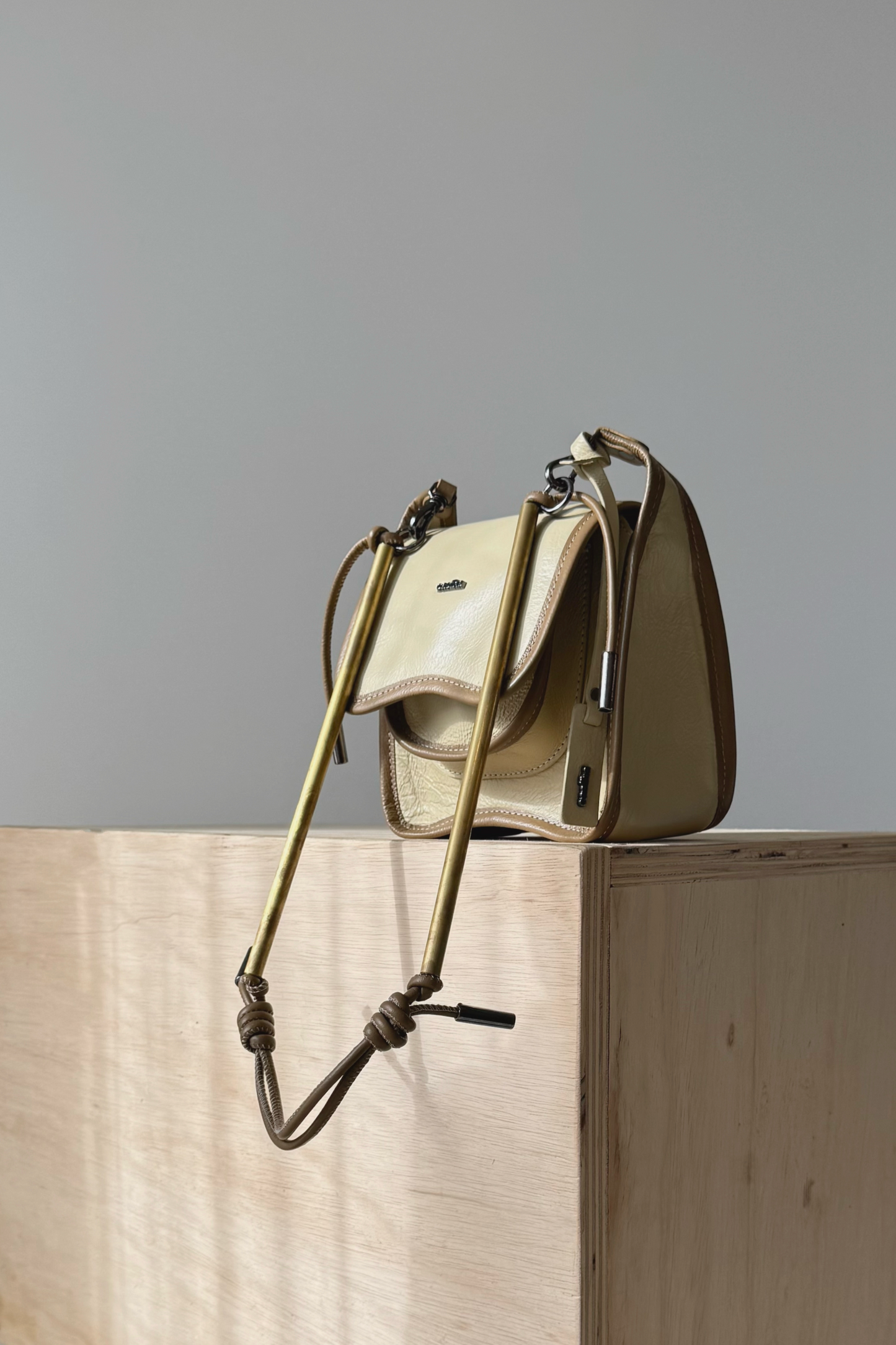 BOLSA CURVA - cereal e oliva