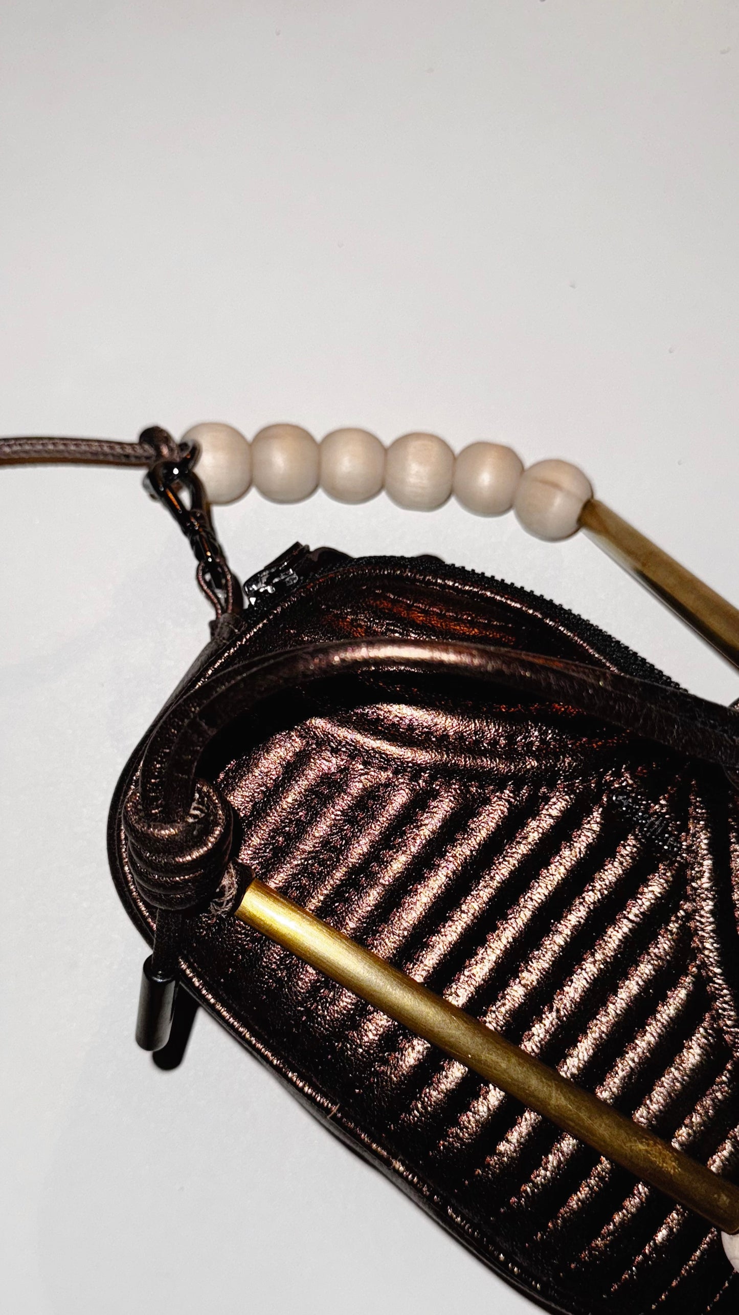 BOLSA ALEGRA - marrom metalizado