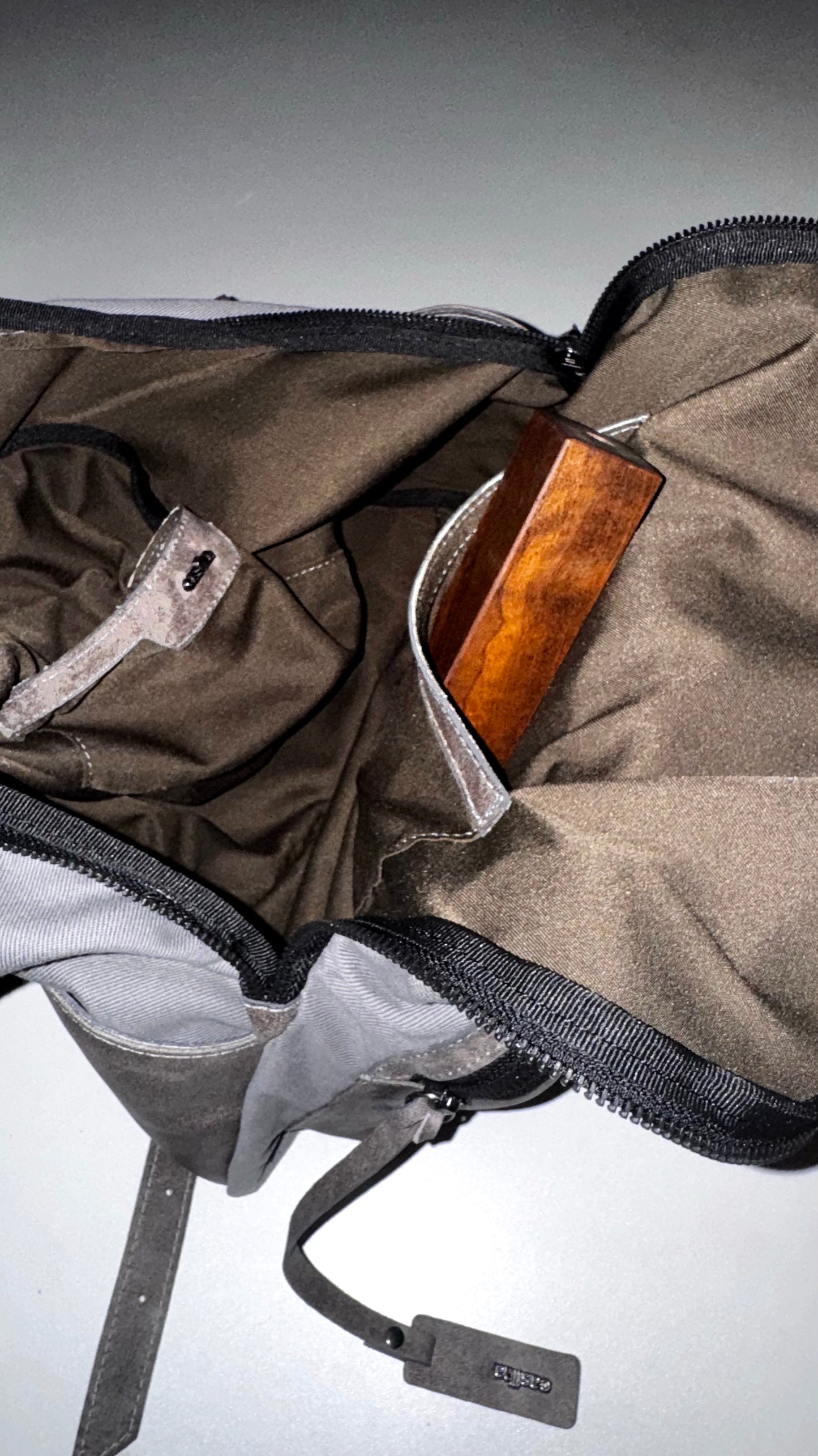 MOCHILA SLOW - cinza destroyed