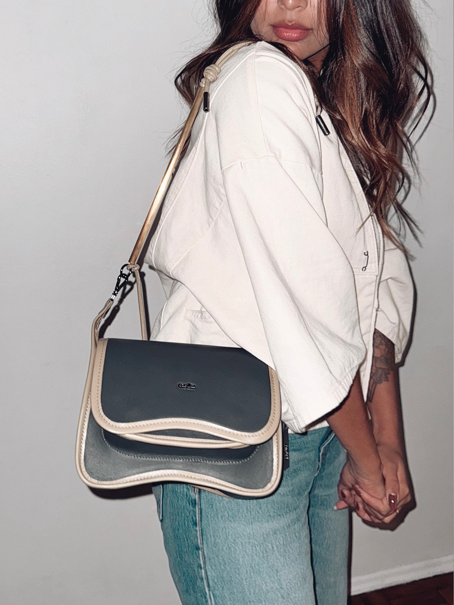 BOLSA CURVA LONG - verde cana e prata metalizado