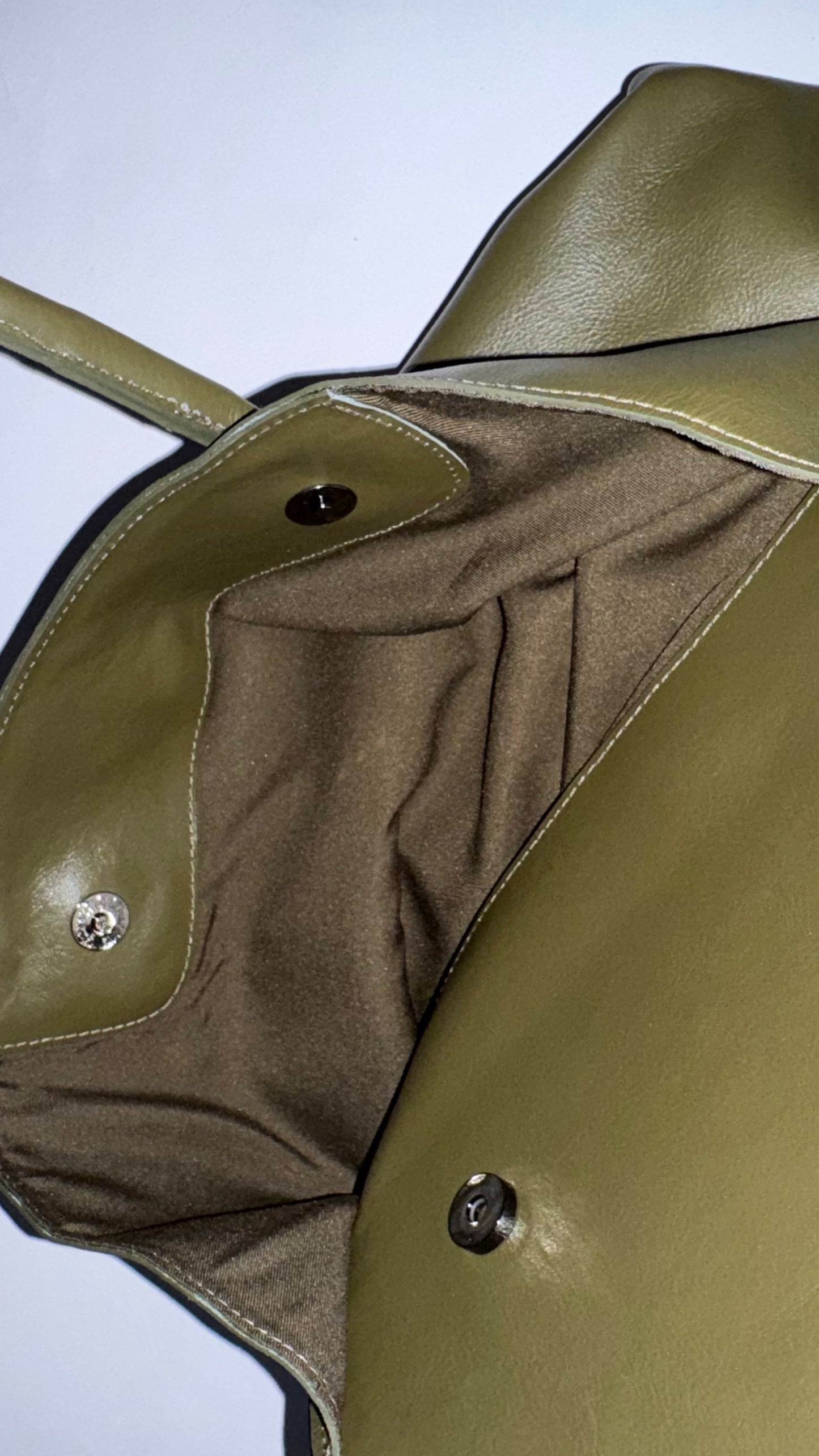 BOLSA ESFERA - verde army