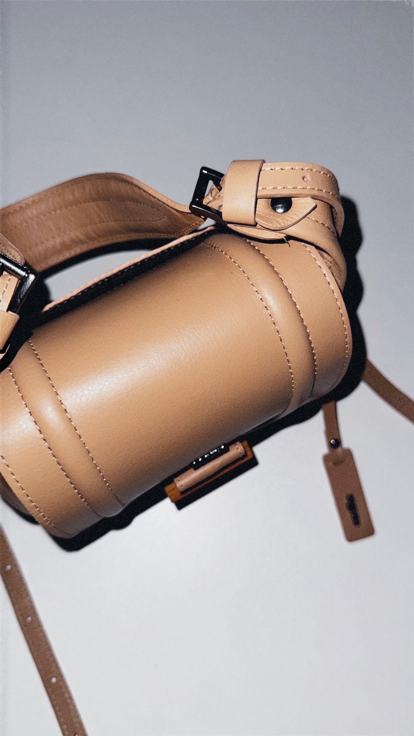 BOLSA CALIFA MINI - avelã