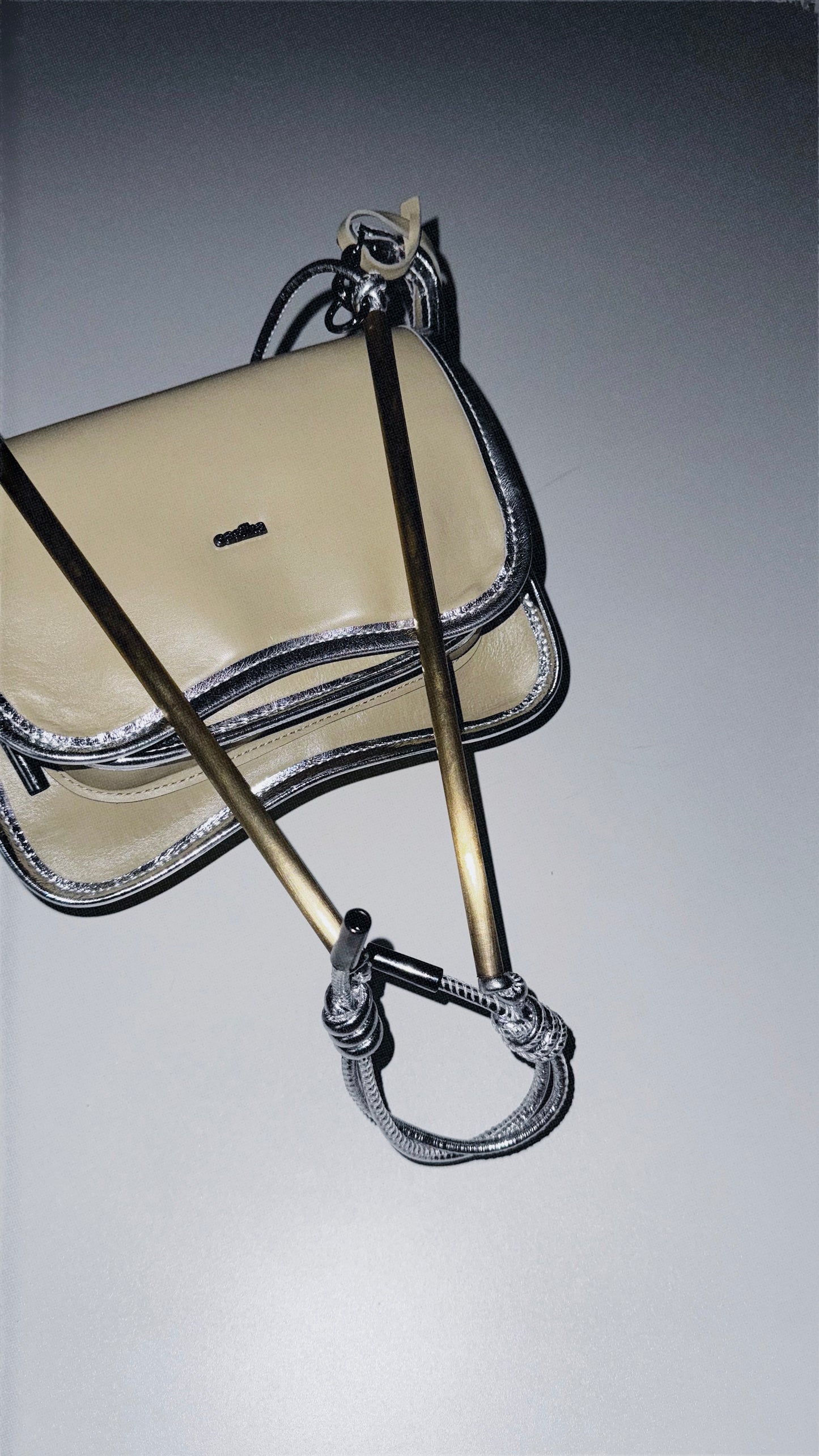 BOLSA CURVA LONG - verde cana e prata metalizado