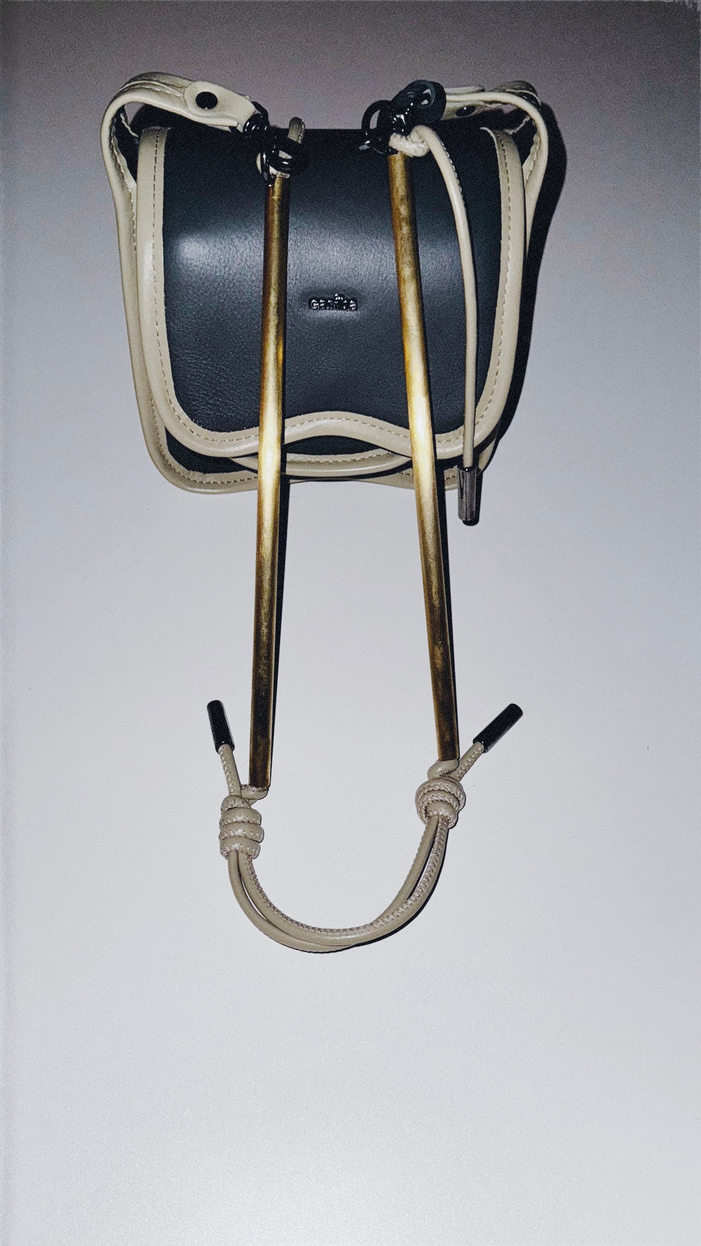 BOLSA CURVA - granito e verde cana