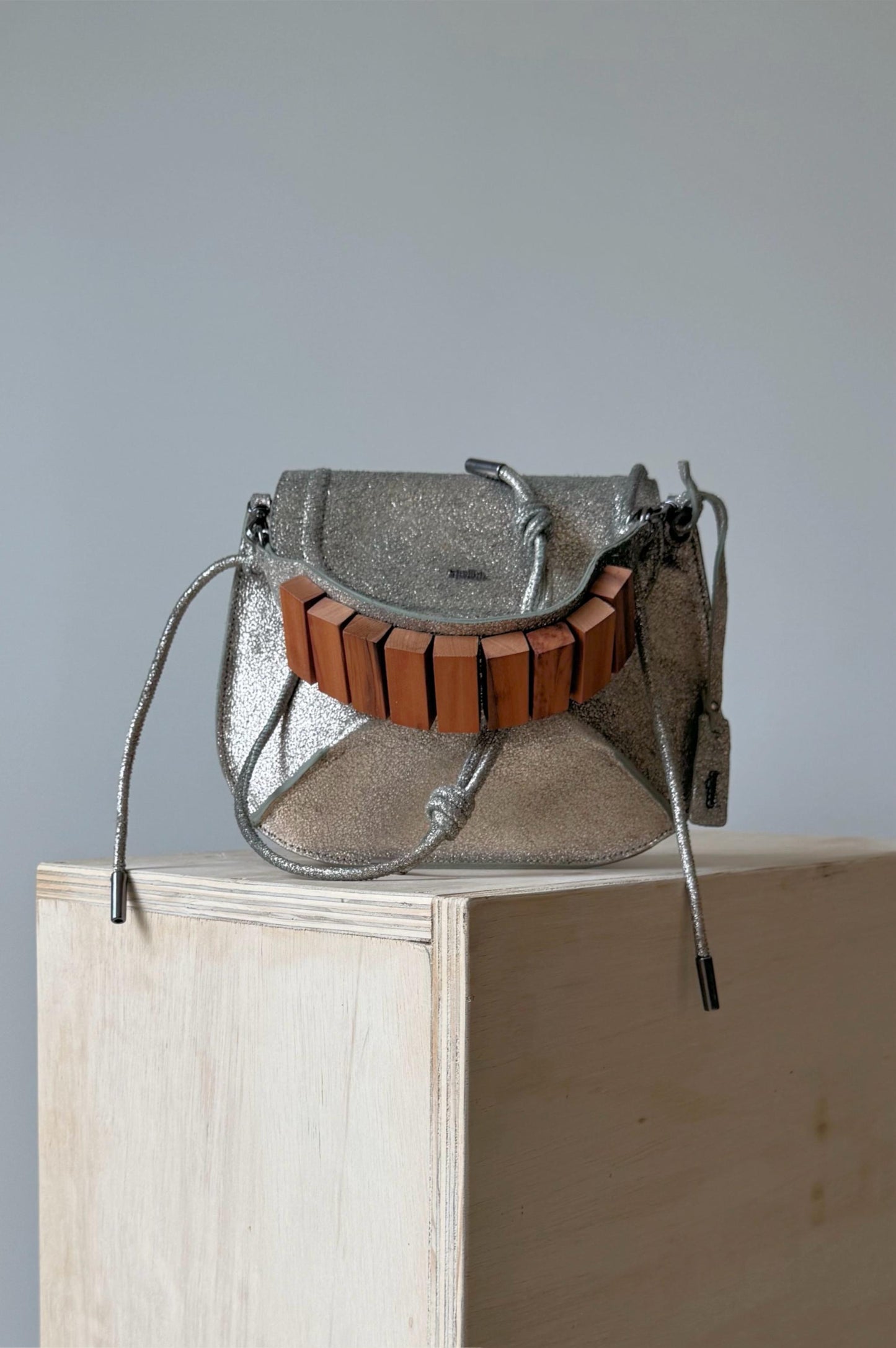 BOLSA CONCHA CAMADAS - verde army metalizado