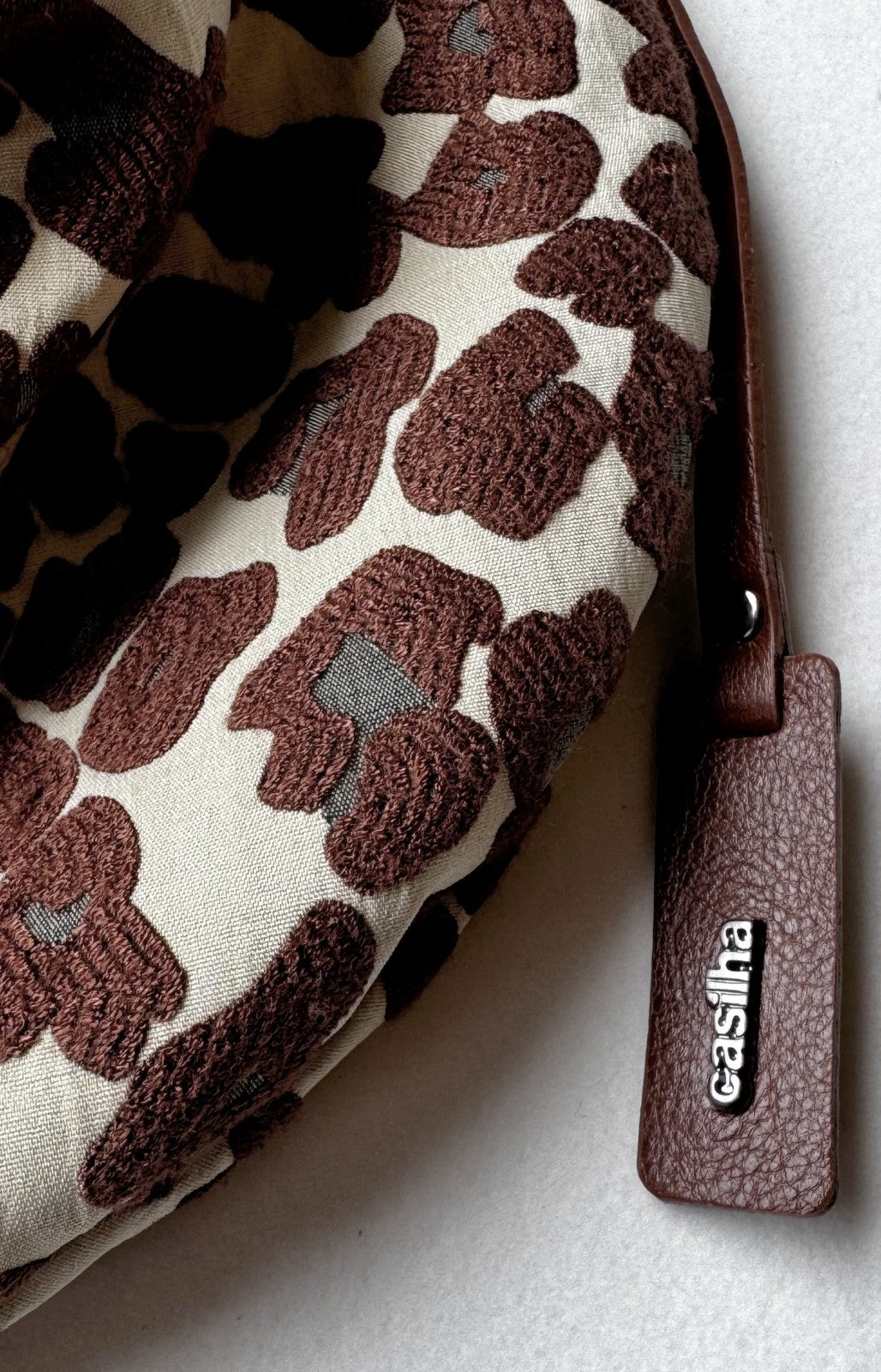 BOLSA CANOAR G - animal print bordada