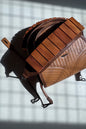 BOLSA RESTINGA - couro ocre e noz