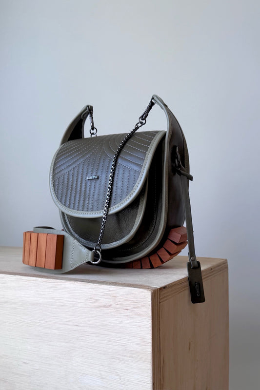 BOLSA RESTINGA - couro aspen e army