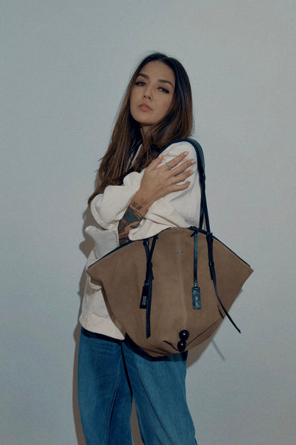 BOLSA BOTTOM - fendi e carvão