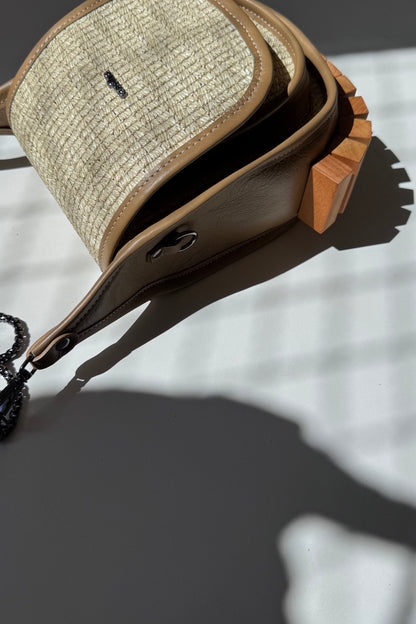 BOLSA RESTINGA NANO - ráfia e oliva