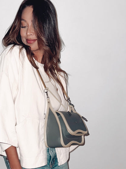 BOLSA CURVA LONG - verde cana e prata metalizado