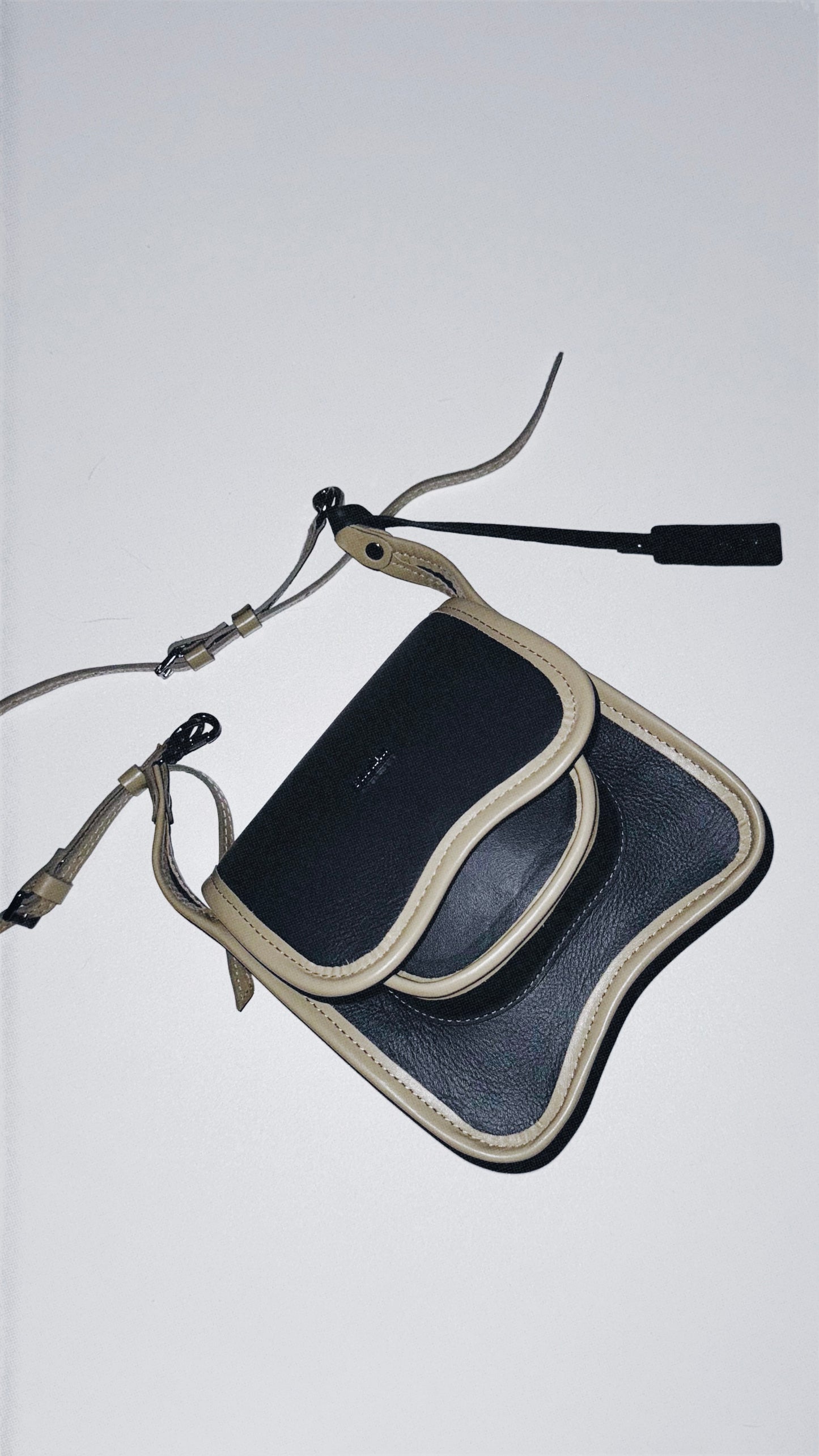 BOLSA CURVA - granito e verde cana
